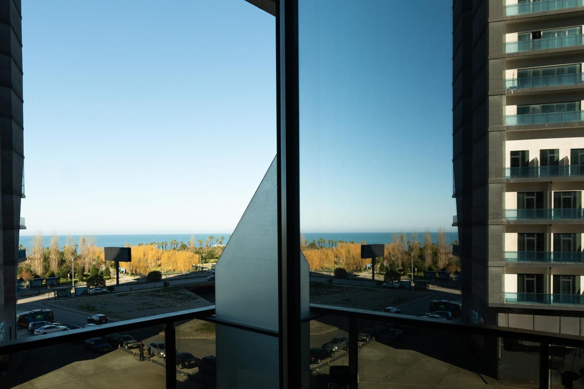Nova Luxe Hotel & Residences Batumi Exterior foto
