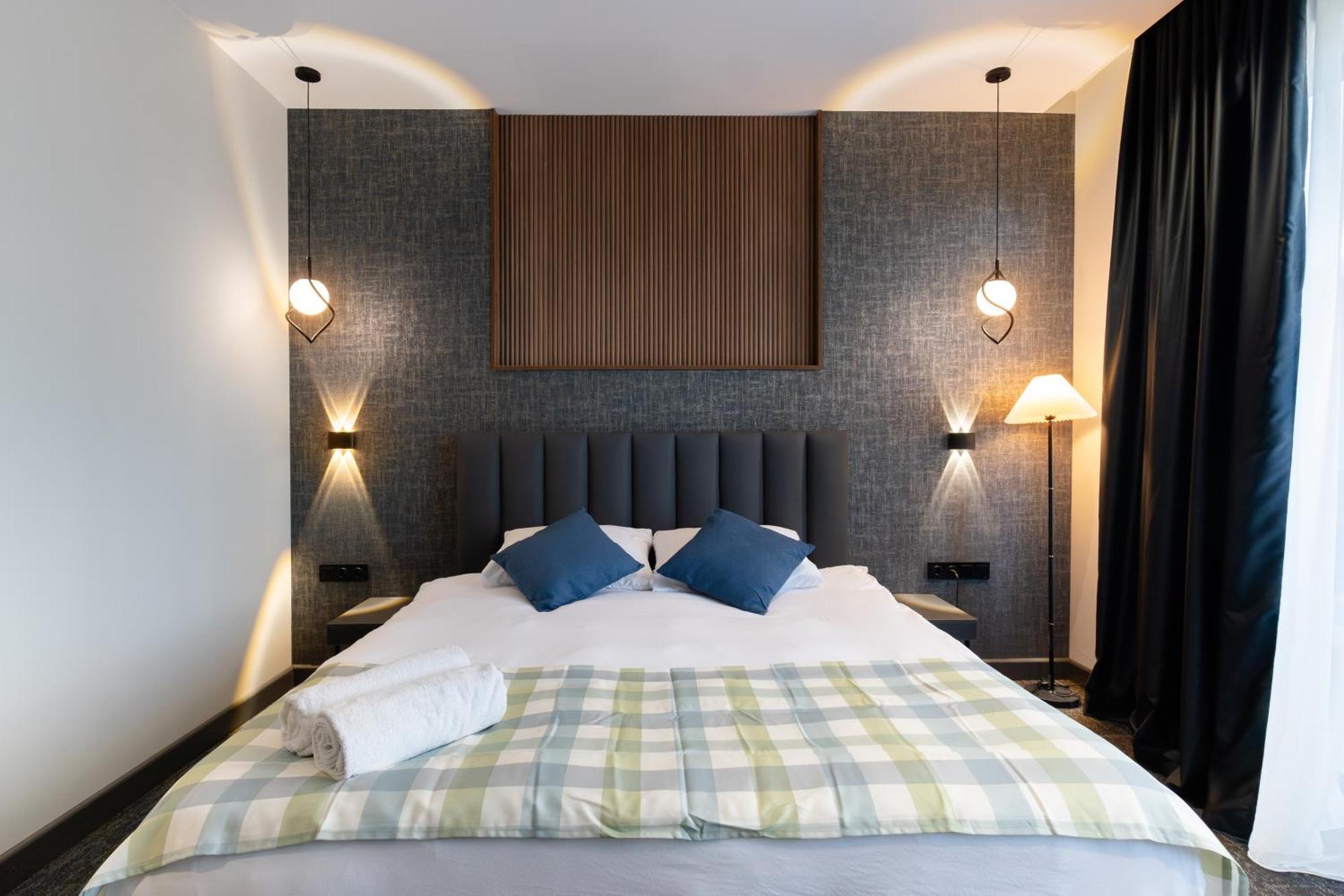 Nova Luxe Hotel & Residences Batumi Exterior foto
