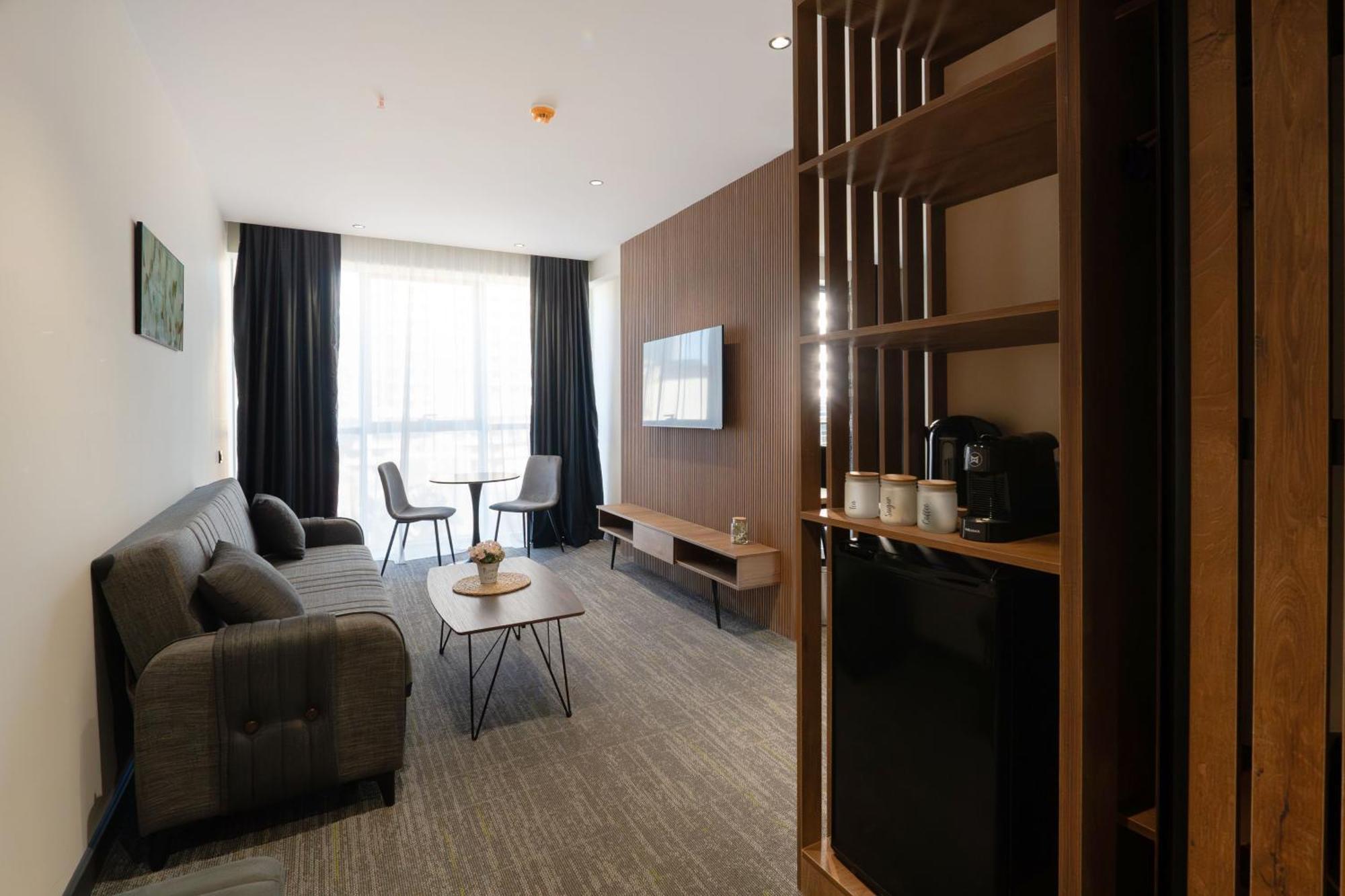 Nova Luxe Hotel & Residences Batumi Habitación foto